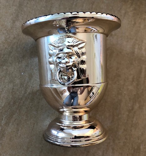 Versilberte vase mit - versilberte,