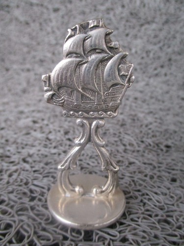 Segelschiff punziert - ,