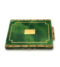 Schöne Alte grüne Messing